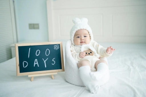 临沂七个月宝宝伸舌头